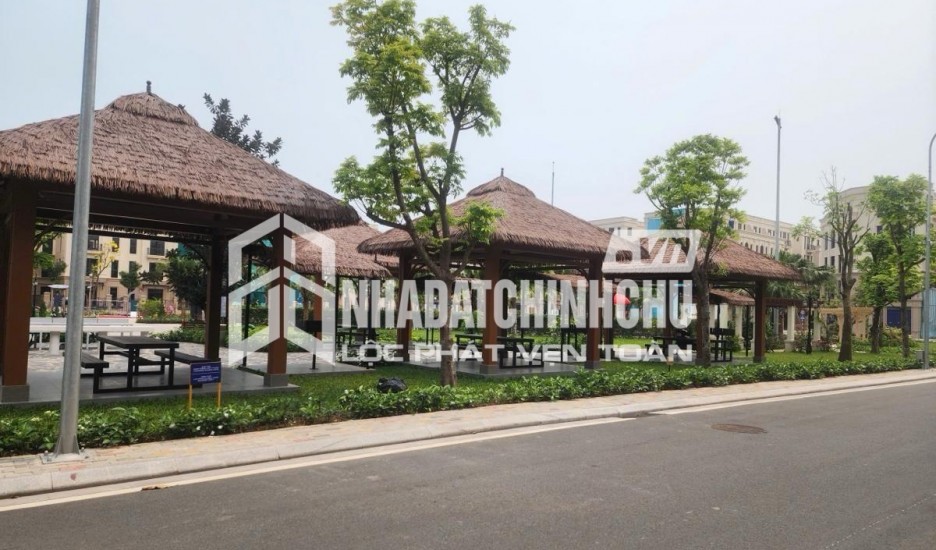 Nhà ngộp, Trần Quang Khải. 100m2, 3tầng. 5 20 7 tỷ Dĩ An - Bình Dương.