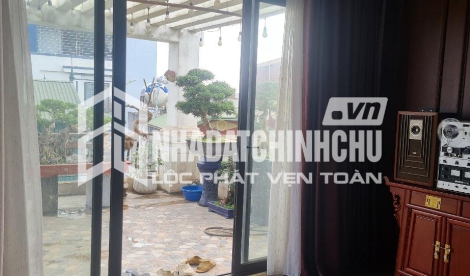 BÁN NHÀ VIỆT HƯNG 78M2, 4 TẦNG DÂN XÂY, NGÕ THÔNG, Ô TÔ ĐỖ CỬA, GẦN VƯỜN HOA, SÂN RỘNG