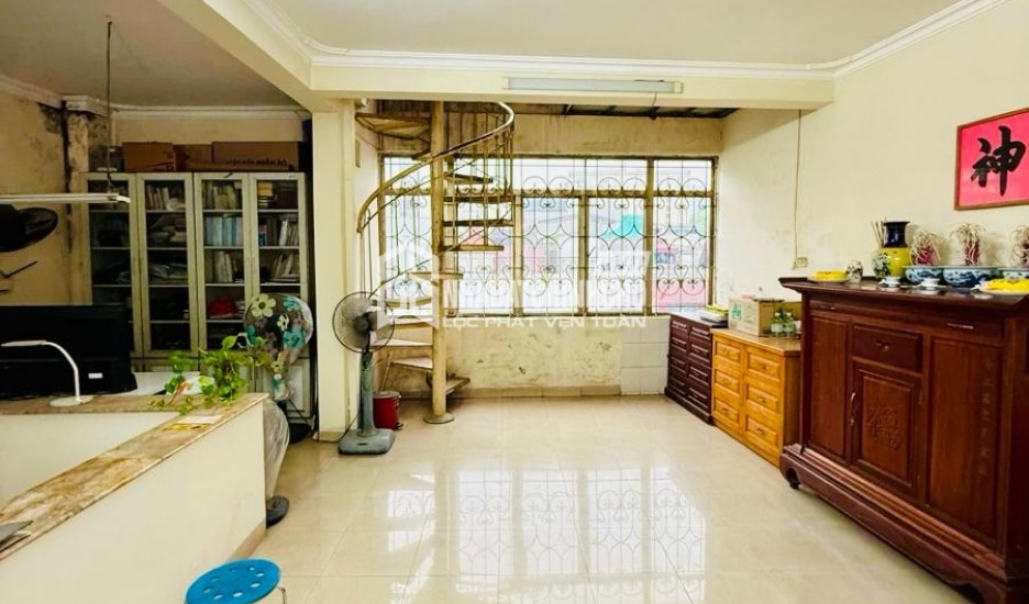 CHO THUÊ NHÀ NGUYÊN CĂN TẠI NGÕ 93, VƯƠNG THỪA VŨ, 4 TẦNG, 45M2, 3 NGỦ, 13 TRIỆU