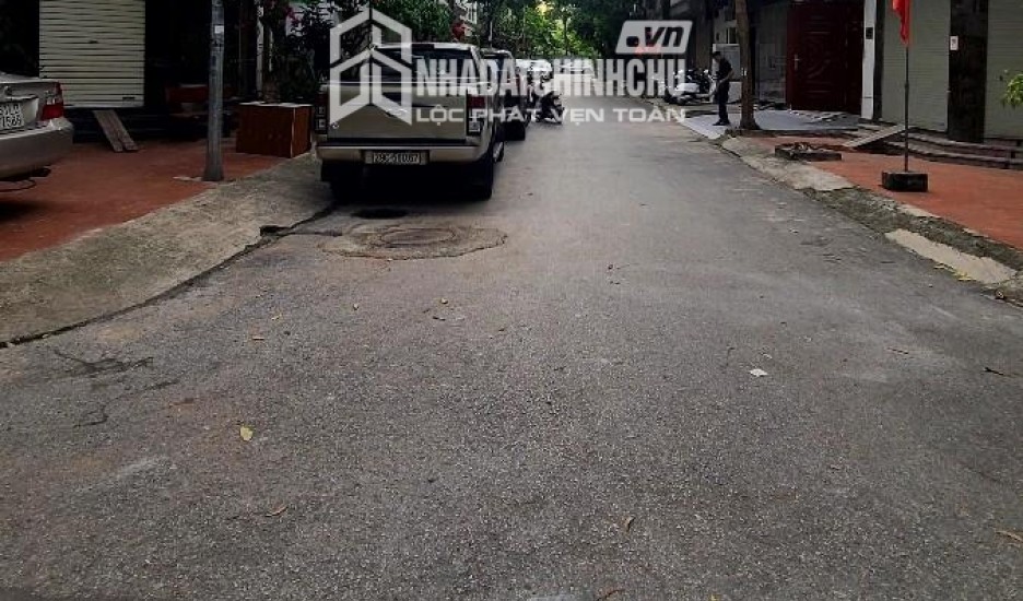 Bán Nhà MẶT TIỀN KD đường Nguyễn Cửu Vân,Q.Bình Thạnh,DT:5,5mx15m,KC:Cấp 4,Giá:16,5 tỷ.