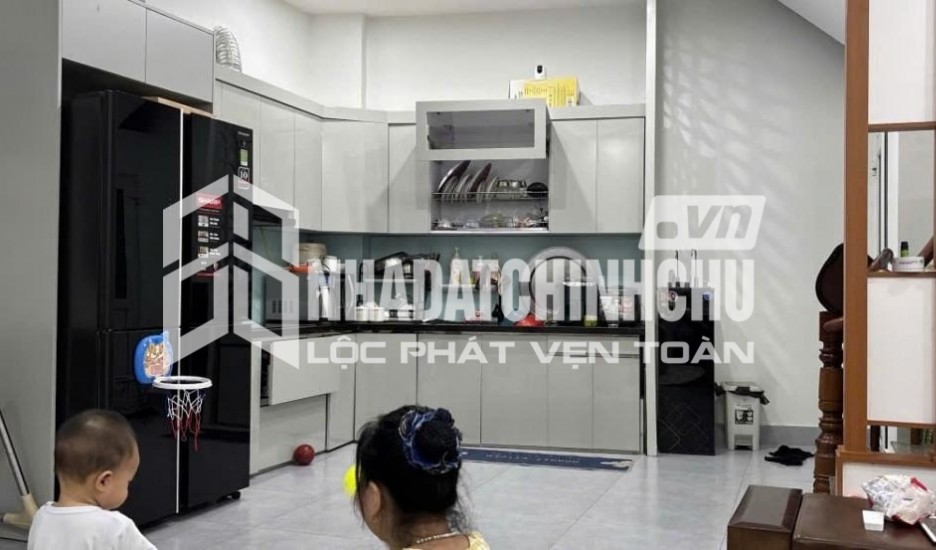 BÁN NHÀ BỒ ĐỀ 61M2, 5 TẦNG, Ô TÔ VÀO NHÀ,THANG MÁY, NHÀ GẦN HỒ BỒ ĐỀ, GẦN PHỐ,Ở LUÔN