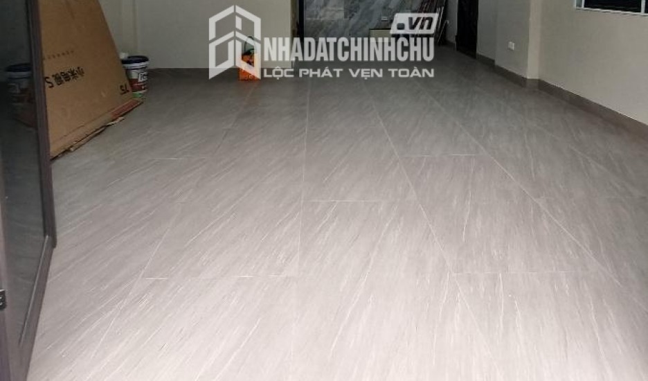 BÁN NHÀ BỒ ĐỀ 5 TẦNG, Ở NGAY , GẦN Ô TÔ, GẦN HỒ BỒ ĐỀ, CÓ BÃI GỬI XE Ô TÔ GẦN NHÀ