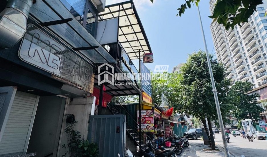 Cho thuê nhà ngõ Kinh doanh - Ô tô đỗ Phố Chùa Láng, Đống Đa 65m2, 5 tầng, MT 4.4m, giá 32 tr