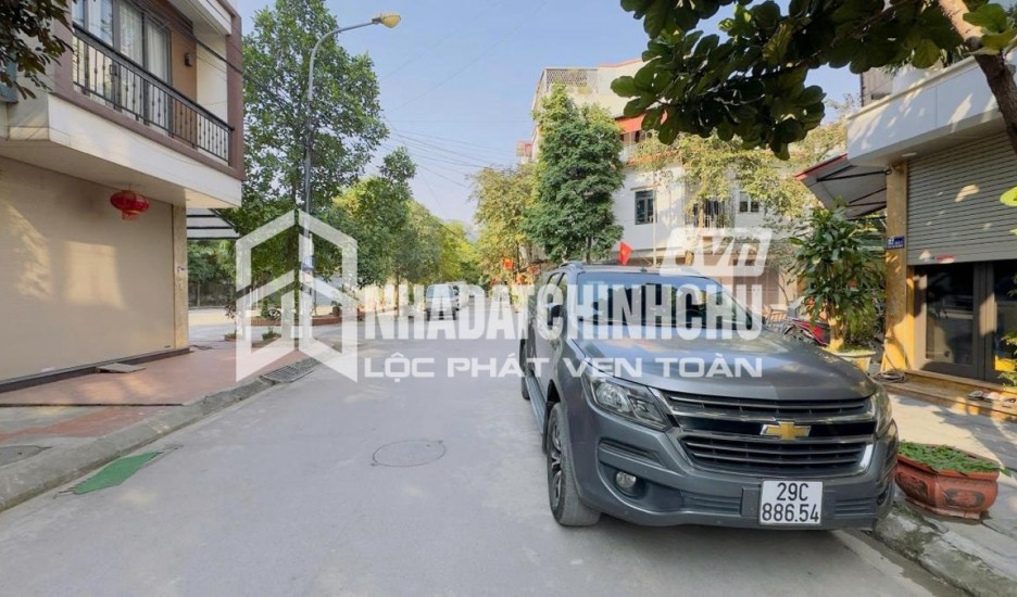 Cần cho thuê gấp nhà sát góc khu vực sầm uất nhất Tây HN, cực hiếm nhà trống, LH 0973753915
