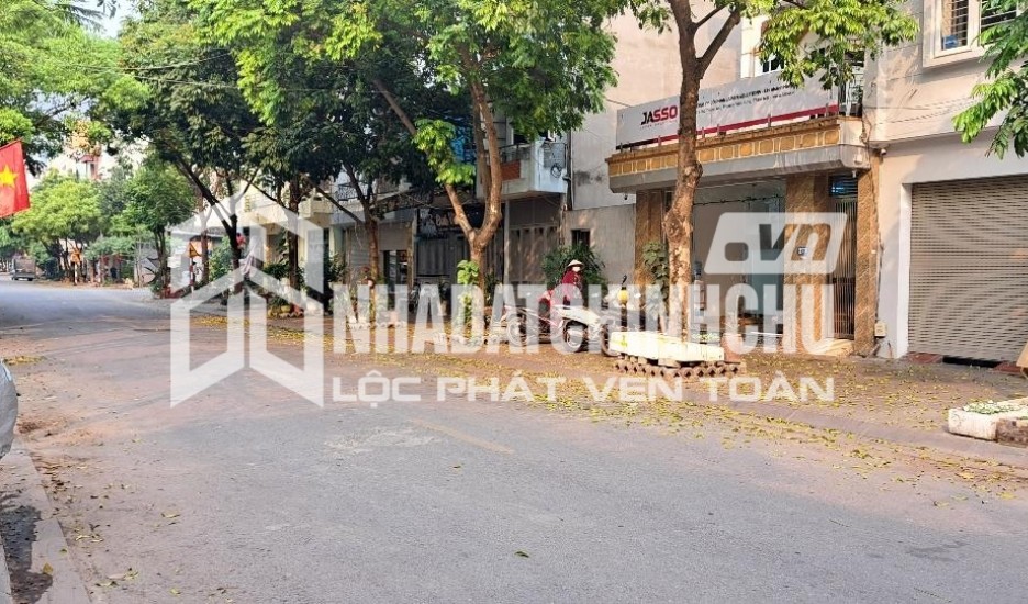 BÁN NHÀ HOA LÂM 48M2,  5 TẦNG,Ở NGAY, GẦN BIG C LONG BIÊN, ĐỂ LẠI NỘI THẤT, KHU AN NINH.