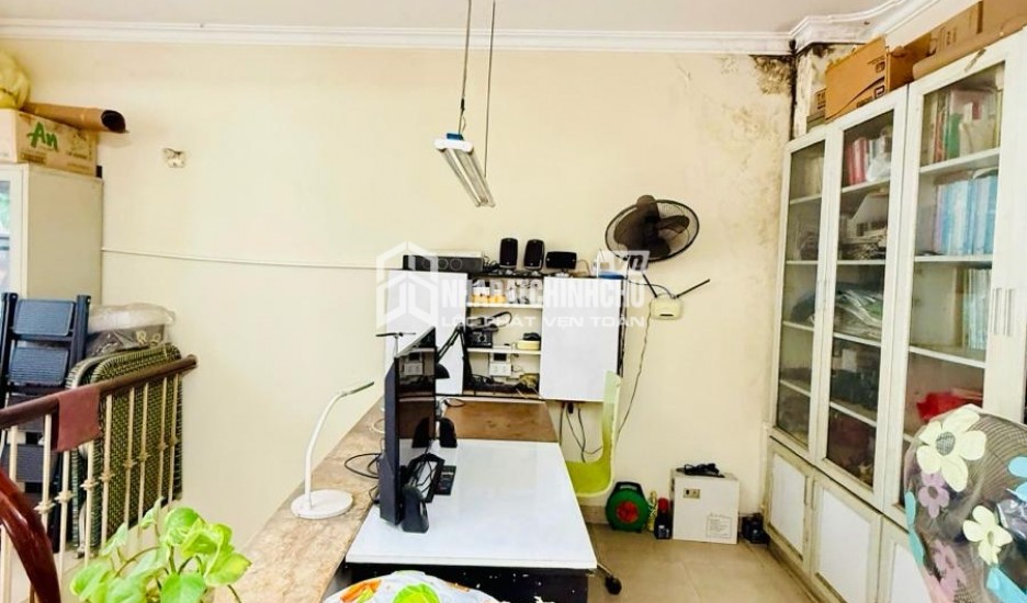 CHO THUÊ NHÀ NGUYÊN CĂN TẠI NGÕ 93, VƯƠNG THỪA VŨ, 4 TẦNG, 45M2, 3 NGỦ, 13 TRIỆU