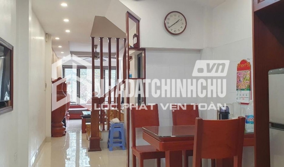 BÁN NHÀ HOA LÂM 48M2,  5 TẦNG,Ở NGAY, GẦN BIG C LONG BIÊN, ĐỂ LẠI NỘI THẤT, KHU AN NINH.