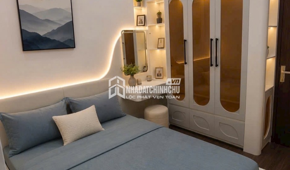 Cho thuê nhà nguyên căn giáp Phú Mỹ Hưng.