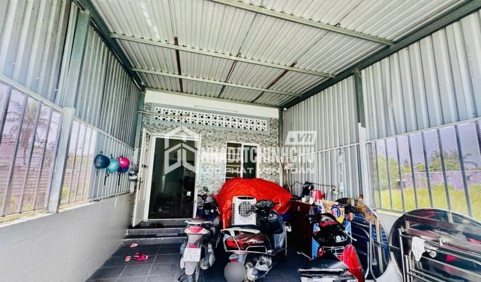 BÁN NHÀ CÂP 4 KÈM ĐẤT 268M2 NGANG 8,7 HẺM Ô TÔ GÂN TL43 CHỈ 10TY800