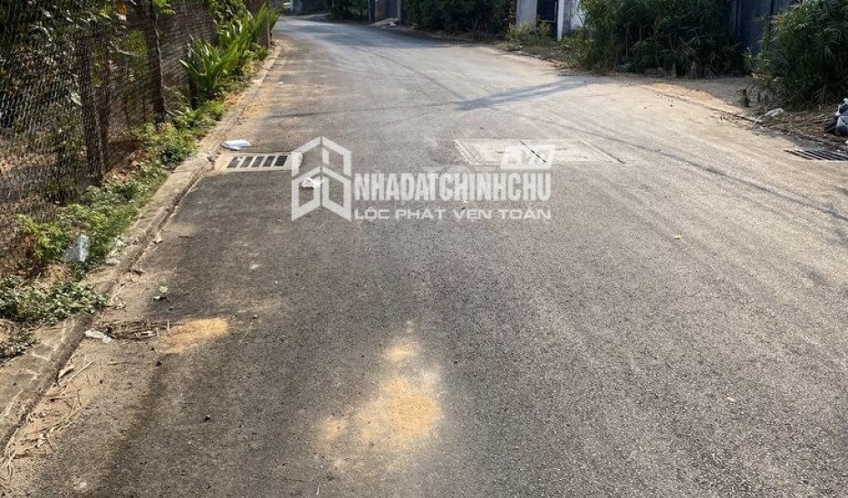 Bán nhà vị trí vàng đường Bạch Đằng đối diện cổng chợ Châu Đốc, An Giang