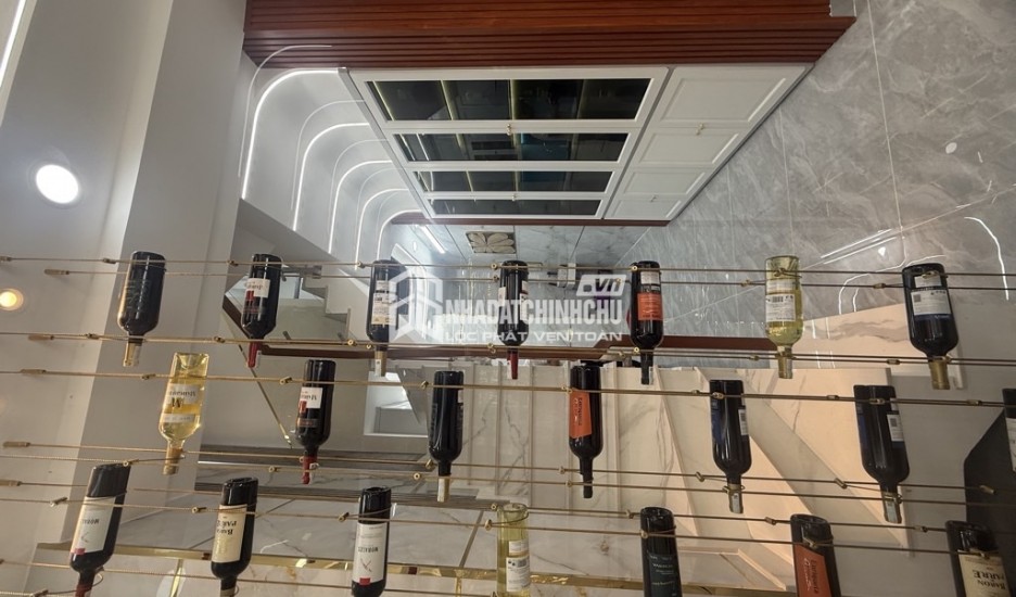 1 CĂN DUY NHẤT,TRUNG TÂM TÂN PHÚ,NGAY TÔ HIỆU,SÁT MẶT TIỀN,3 TẦNG, 32M2,3 PN,GIÁ CHỈ NHỈNH 5 TỶ NHÉ