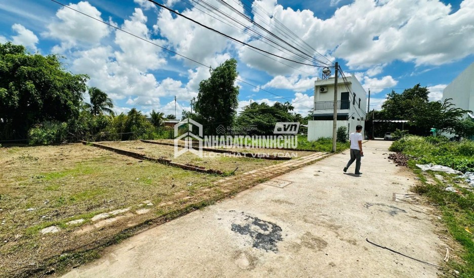 Cần bán gấp 04 nền đất thổ cư liền kề giá rẻ bèo cho người thiện chí. 91m2/nền full thổ cư