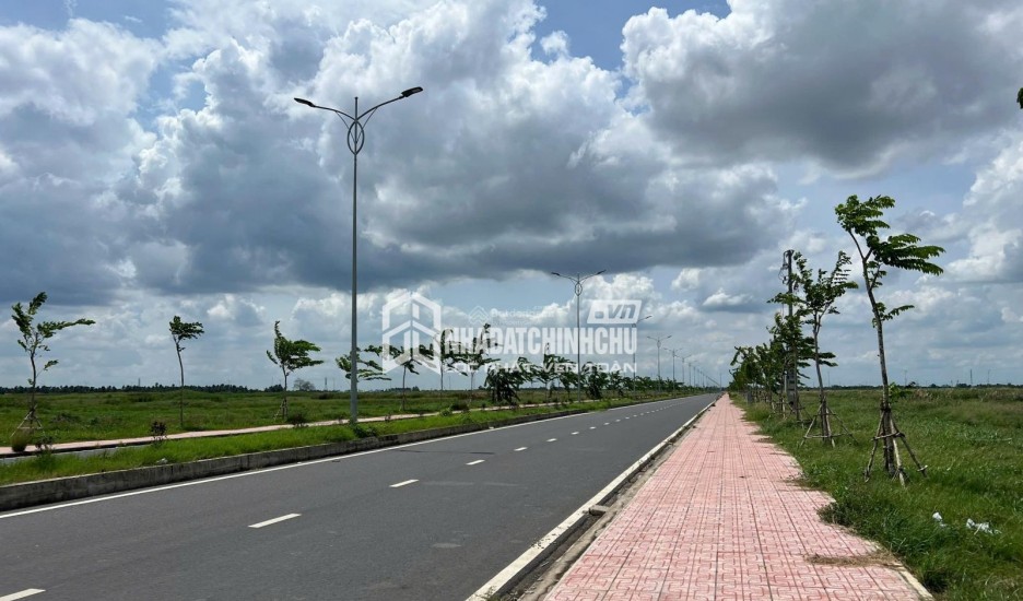 Cần bán đất Khu công nghiệp Phú Thuận, Bến Tre diện tích: 20.000m2