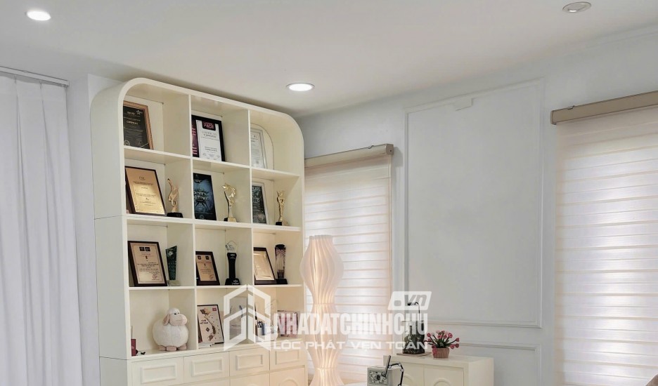 SANG NHƯỢNG GẤP SPA TẠI NGUYỄN HOÀNG, PHƯỜNG TỪ LIÊM, HÀ NỘI