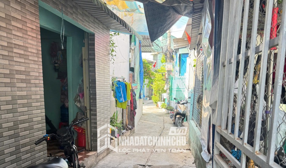 Bán nhà - thuận tiện di chuyển về Bến xe Miền Tây, KCN Tân Tạo, Quốc lộ 1A