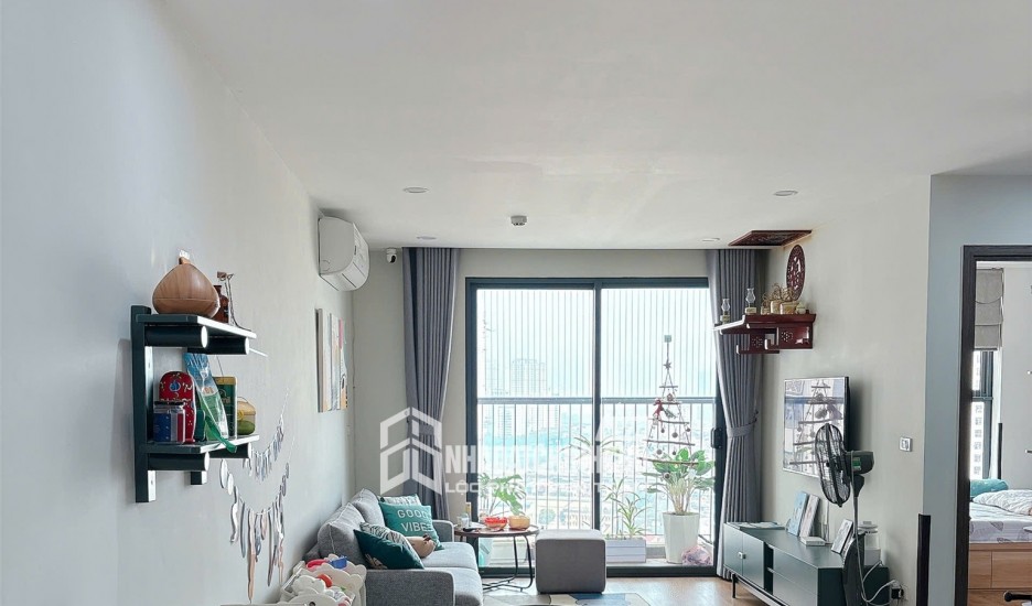 Chính chủ bán CC 2PN, 76m2, 6,2 tỷ tại Rose Town 79 Ngọc Hồi, sẵn sổ, full đồ (giá thương lượng)