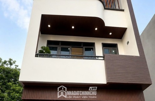 NHÀ ĐẸP- GIÁ TỐT CHÍNH CHỦ BÁN NHANH nhà 3 tầng, mặt đường Liên hà 1 , TP Nam Định, tỉnh Nam Định