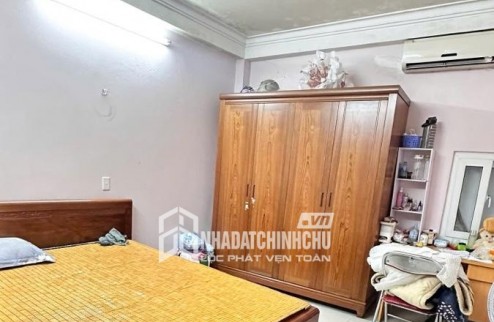 Cho thuê nhà riêng nguyên căn ngõ oto Hoàng Quốc Việt- Cầu Giấy DT 50 m2 - 4 tầng - Giá 25 Triệu