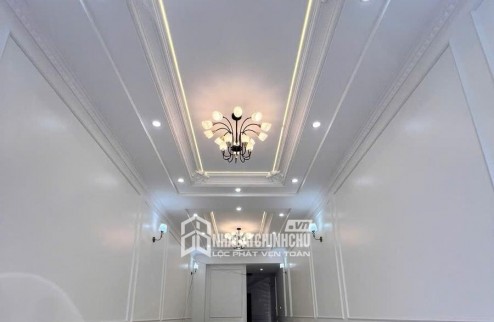 BÁN NHÀ NGUYỄN VĂN LINH 5 TẦNG, NỞ HẬU, GẦN AEON MALL LONG BIÊN, NGÕ RỘNG, TẶNG NỘI THẤT