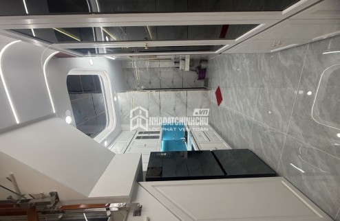 1 CĂN DUY NHẤT,TRUNG TÂM TÂN PHÚ,NGAY TÔ HIỆU,SÁT MẶT TIỀN,3 TẦNG, 32M2,3 PN,GIÁ CHỈ NHỈNH 5 TỶ NHÉ