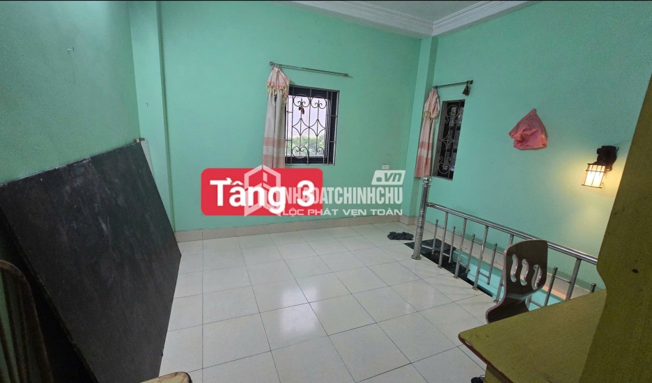 Cho thuê phòng trọ tại Cầu Diễn, dưới chân ga tàu Phú Diễn trên cao. Giá 3,5 triệu/ phòng