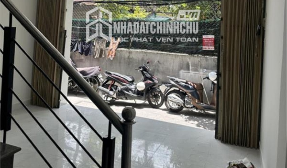 Bán nhà trung tâm Nha Trang hẻm 1170 đường 2/4 Phường Vạn Thắng. Giá bán: 2,3 tỷ sổ đỏ riêng.