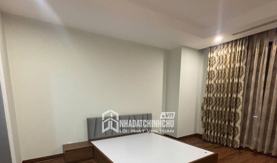 CHO THUÊ CĂN HỘ R1 ROYAL CITY – 150m2  3PN  NỘI THẤT MỚI 100%