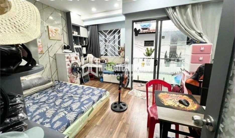 NHÀ MỚI ĐẸP - VINCOM QUANG TRUNG - THÔNG SỐ VÀNG NGANG KHỦNG 5 x 5.2 - TẶNG NỘI THẤT XỊN - CHỈ 3.x TỶ
