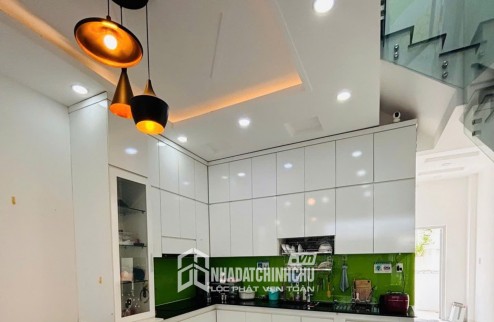 BÁN NHÀ KDC GIA HÒA BÌNH HƯNG, GẦN CÁC TRƯỜNG ĐẠI HỌC, 100M2, 3 TẦNG, GIÁ 5,9TỶ