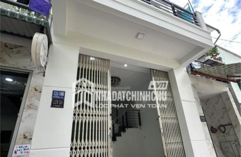 Bán nhà trung tâm Nha Trang hẻm 1170 đường 2/4 Phường Vạn Thắng. Giá bán: 2,3 tỷ sổ đỏ riêng.