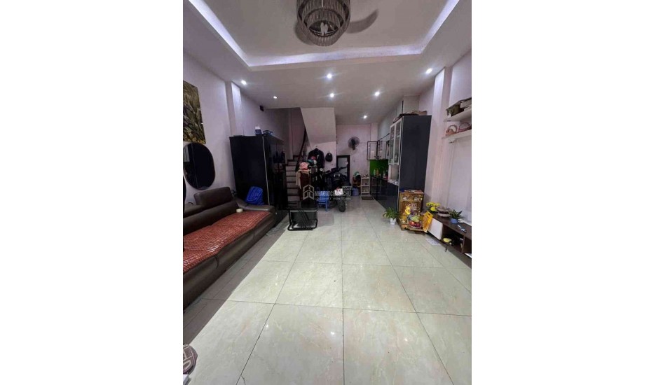 Bán nhà Thạch Bàn 6 tỷ 34m ô tô gần nhà, ngõ nông