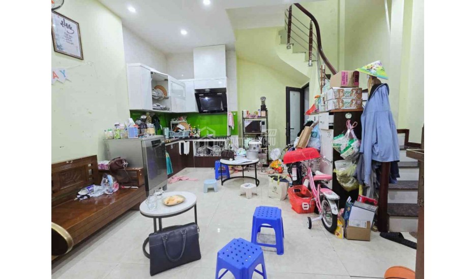 Thạch Bàn 7.5 tỷ lô góc,ô tô đỗ cửa,sổ đỏ Long Biên