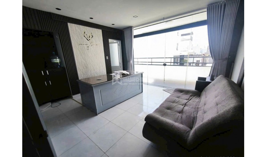 TÒA NHÀ GẦN 1000M² SỬ DỤNG – CÓ THANG MÁY