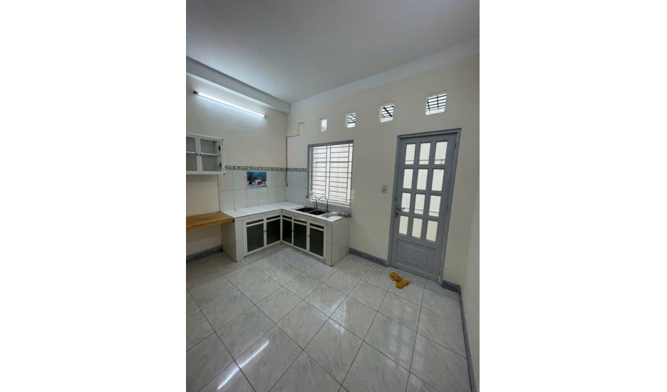 CHO THUÊ NHÀ - Hồ Văn Huê, P.9, Q.Phú Nhuận - 96m2 - 2PN 2WC - 9tr/tháng