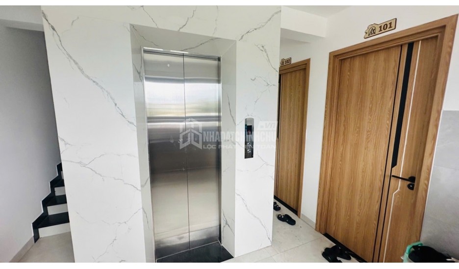 Bán tòa CHDV 6 tầng có thang máy Vườn Lài, An Phú Đông, Q.12, 98m2, 15 phòng, 70tr/tháng, 18 tỷ