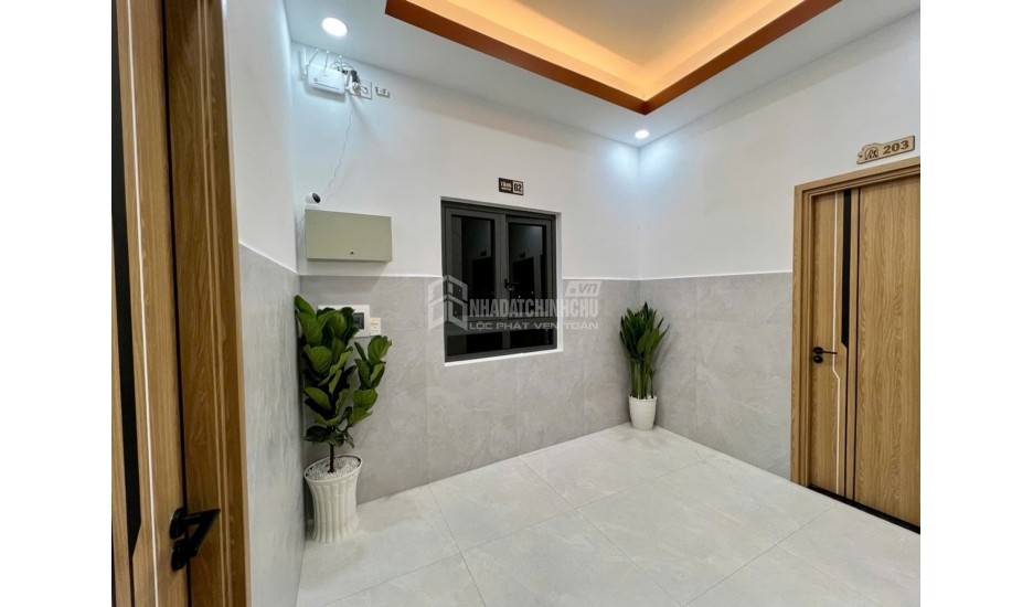 Bán tòa CHDV 6 tầng có thang máy Vườn Lài, An Phú Đông, Q.12, 98m2, 15 phòng, 70tr/tháng, 18 tỷ