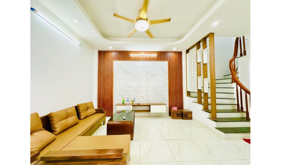 Bán nhà Thạch Bàn lô góc ngõ thông 7 tỷ 35m, sổ đỏ