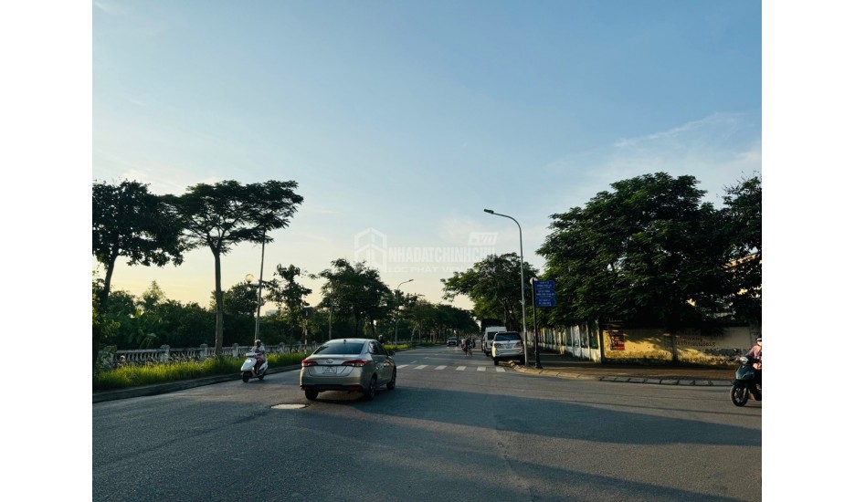 Phúc lợi 7 tỷ 52m ô tô đỗ ở đất, xây mới gara đẹp