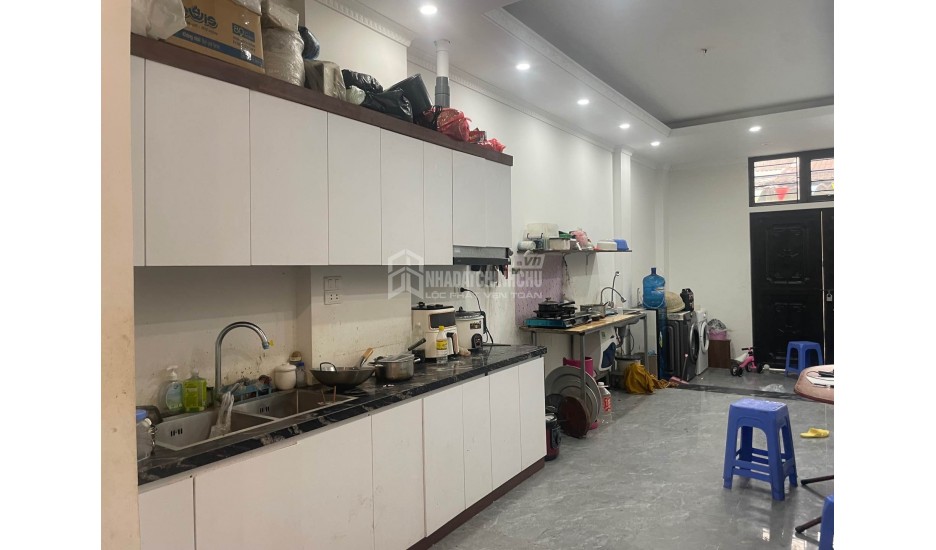 Ngõ thông Đức Giang 8 tỷ 55m ô tô qua nhà