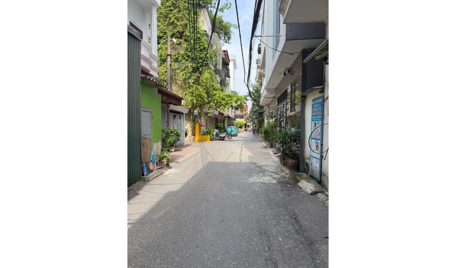 Giá mềm 4.2 tỷ 25m Nguyễn Văn Linh Long Biên,sổ đỏ đầy đủ