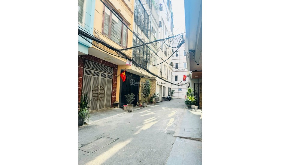 Hoa Hậu Ngọc Thụy 7 tỷ 35m ô tô đỗ cửa, Long Biên