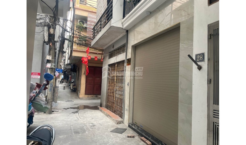 Ngõ thông Đức Giang 8 tỷ 55m ô tô qua nhà