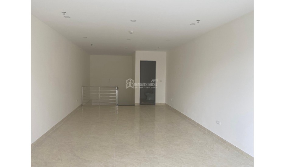 Giá mềm 14 tỷ 50m lô góc ngõ ô tô Nguyễn Văn cừ,Long Biên