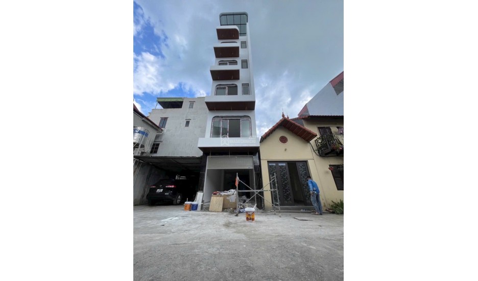 Nhà mới Thạch Bàn 10 tỷ 45m ô tô gara, sổ đỏ Long Biên