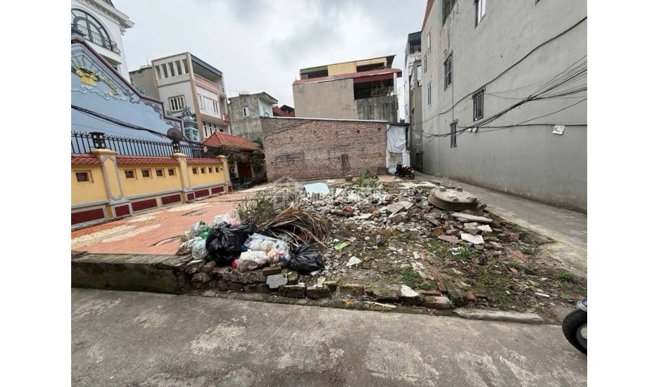 Bán đất Chu Huy Mân 8 tỷ 62m lô góc, ô tô nhỏ lùi cửa