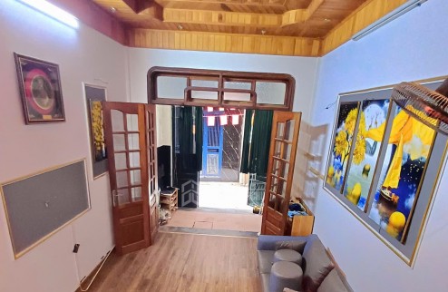 CHO THUÊ NHÀ NGUYÊN CĂN 4 TẦNG TẠI MỄ TRÌ, NAM TỪ LIÊM, HÀ NỘI