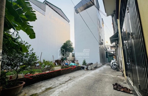 Phúc lợi 7 tỷ 52m ô tô đỗ ở đất, xây mới gara đẹp