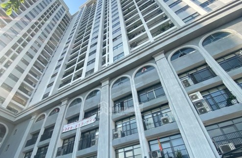 Giá mềm 14 tỷ 50m lô góc ngõ ô tô Nguyễn Văn cừ,Long Biên