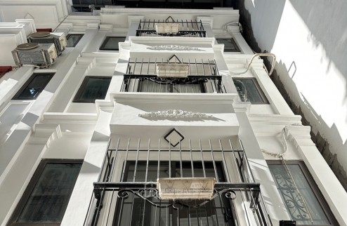 Ô tô đỗ cửa Bát Khối 8 tỷ xây dựng kiên cố