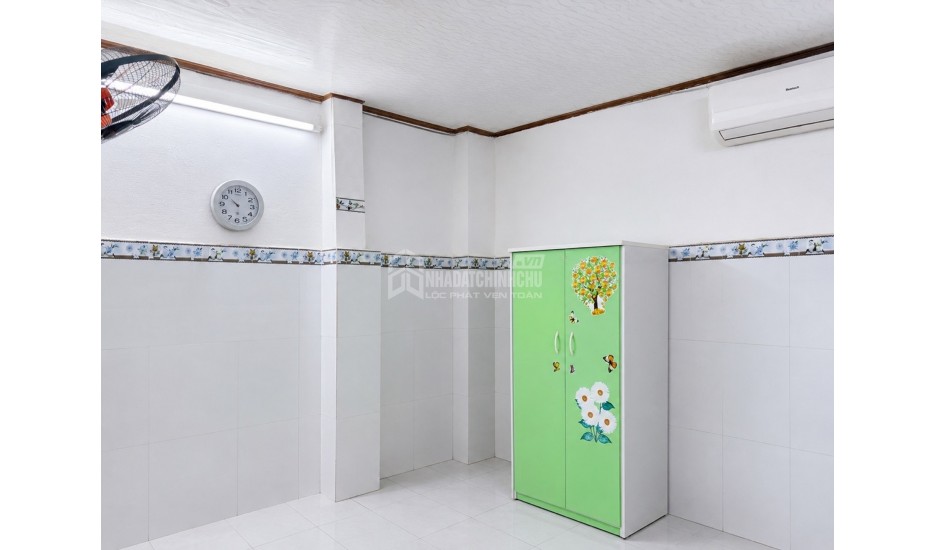 Giảm sâu còn 4ty2 bớt lộc,  nhà  58m2 ,XVNT Bình Thạnh hẻm thông D2